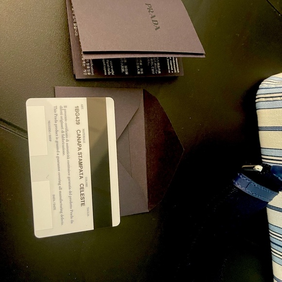 Stunning authentic Prada stripe blue/white tote - Picture 6 of 6